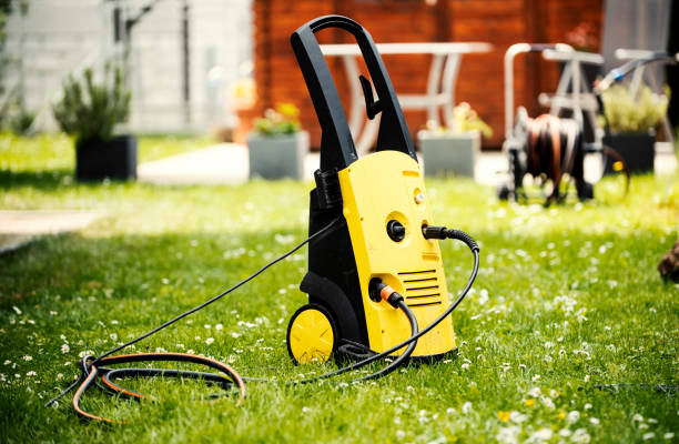 Best Animal Enclosure Cleaning  in Vandalia, OH